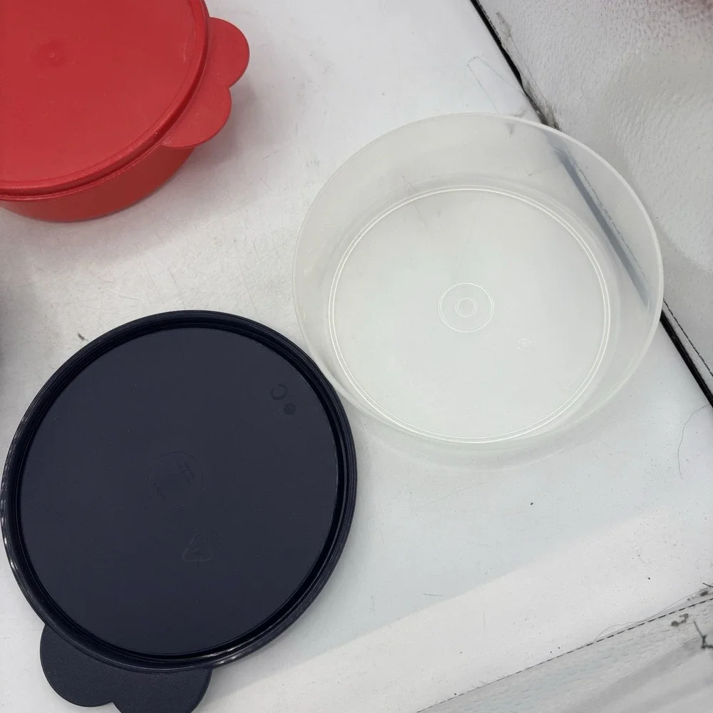 Tupperware Bowls Big Wonders 2 Cup Cereal 1 Red 2 Clear w Seal Lids Lot of 3